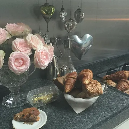 Bed & Breakfast Lux 4*