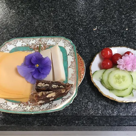 Bed & Breakfast Lux 4*