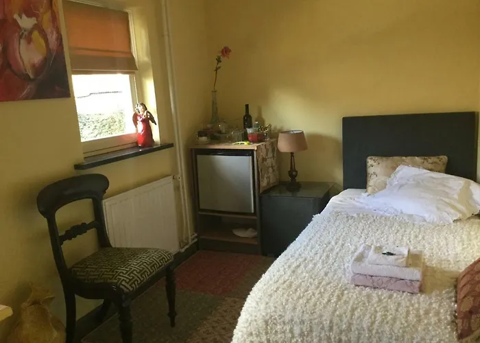 Lux Bed and breakfast 4*